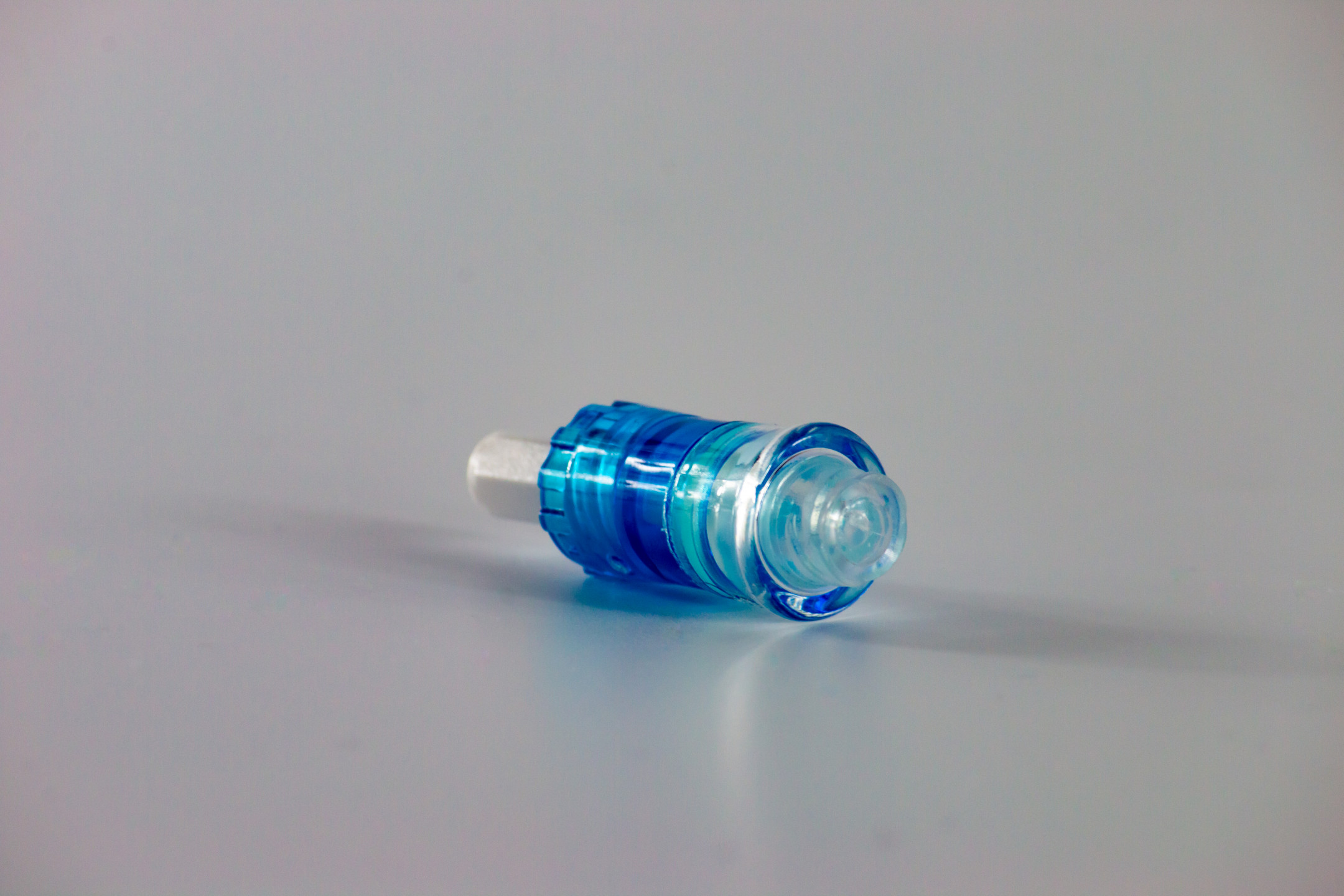 FlowArt® One-Way Naaldvrije connector met ingebouwd klepmechanisme