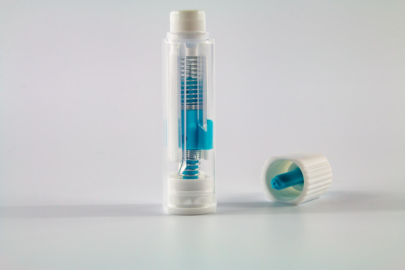 SteriFlow™ safety lancets